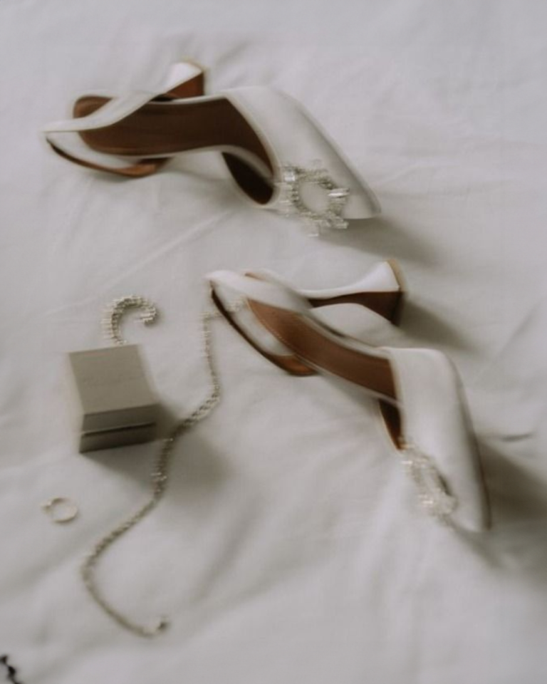 whiteshoes